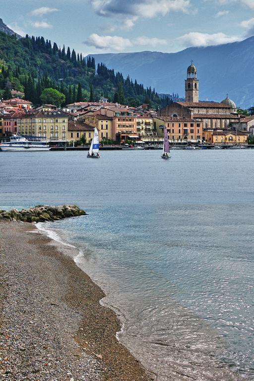 Апартаменты Antico Palazzo Signorile Сало Экстерьер фото